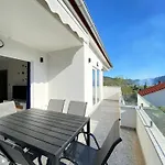 Apartment Puntica 4 Person Rab