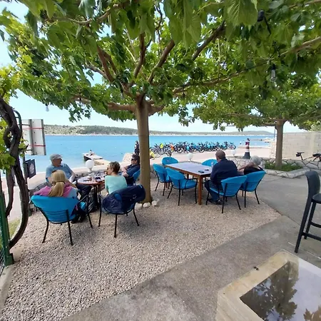 아파트 Puntica 4 Person Rab *