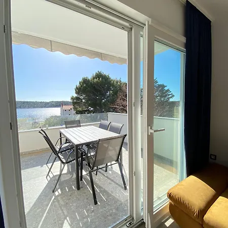 Appartement Puntica 4 Person Rab Rab Town